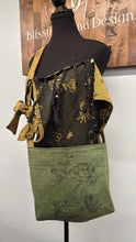 Load image into Gallery viewer, messenger bag

