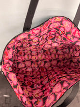 Load image into Gallery viewer, Oxbow tote Regular
